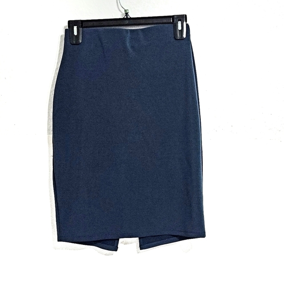 MODE Maca Belted Skirt - Picture 2 of 7